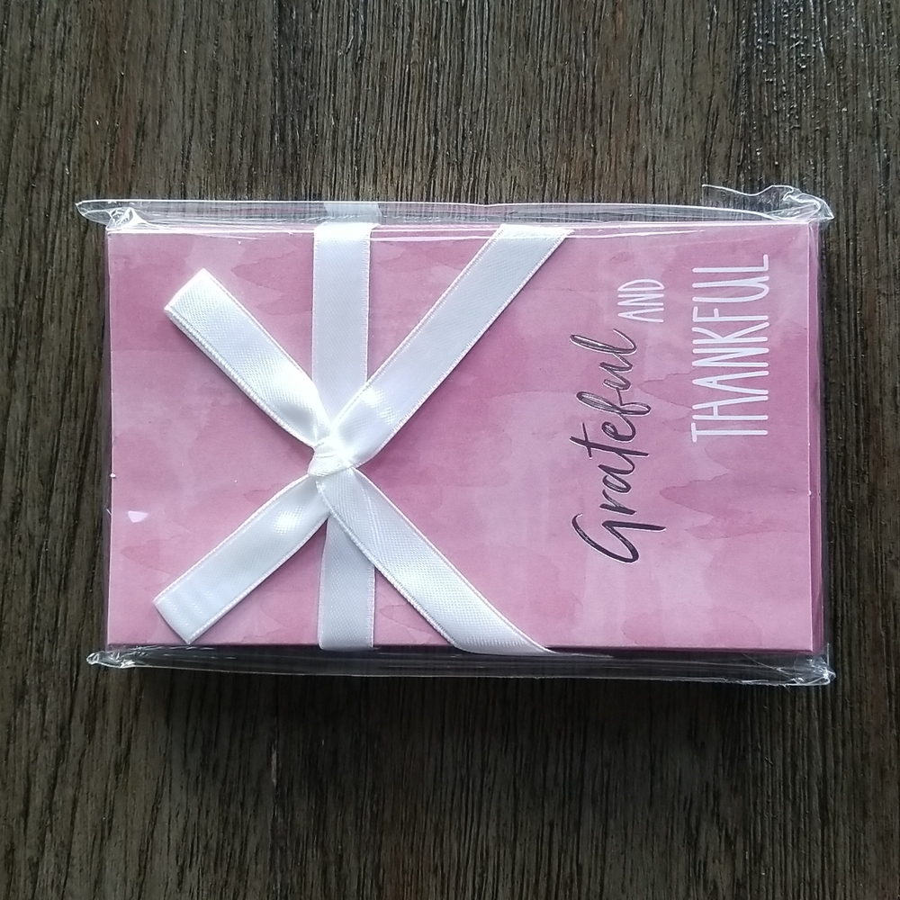 NIP Thirty-one Grateful Heart set - Picture 2 of 7